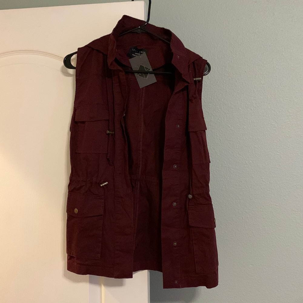 Maroon cargo vest